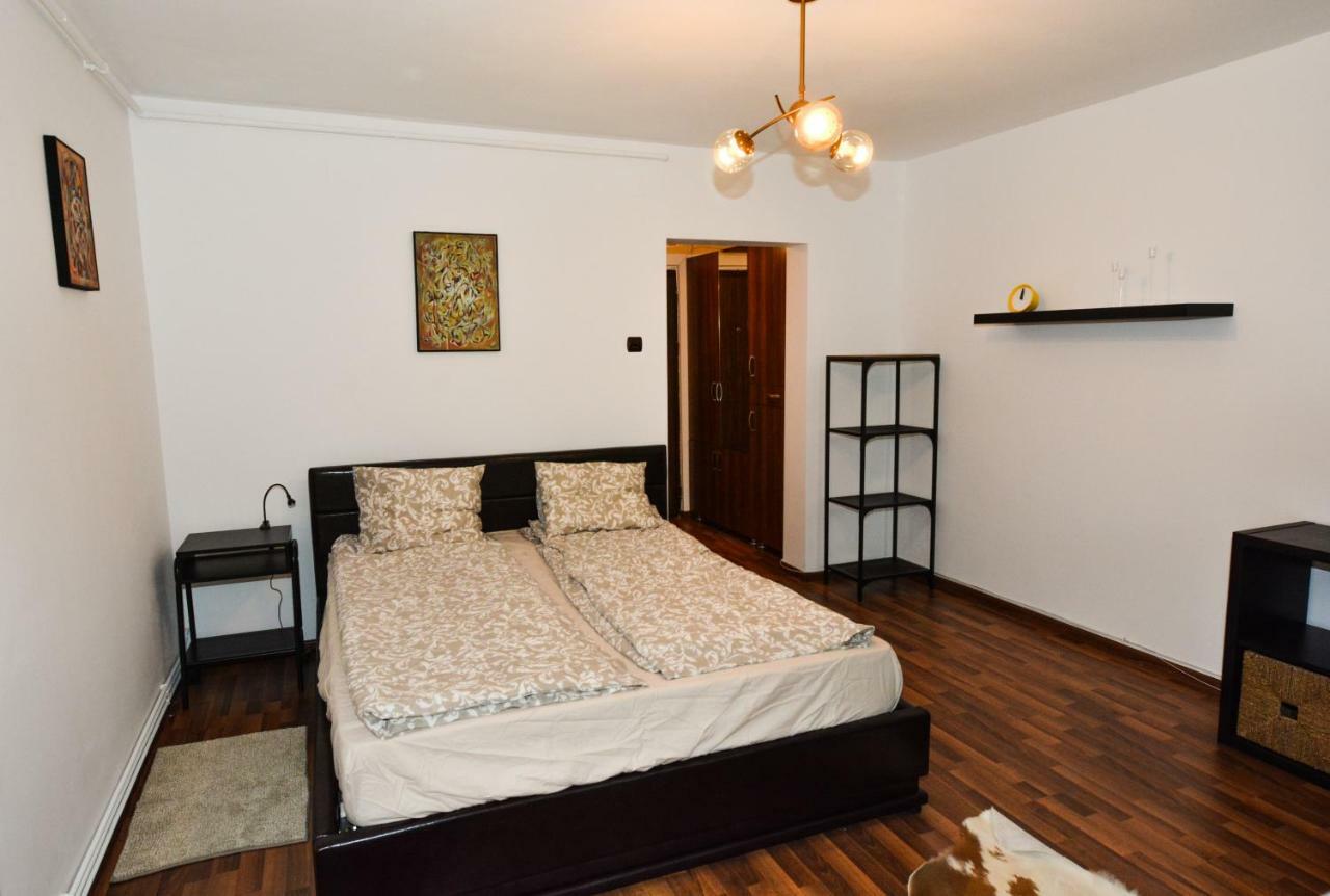 Gya Residence Braşov Buitenkant foto